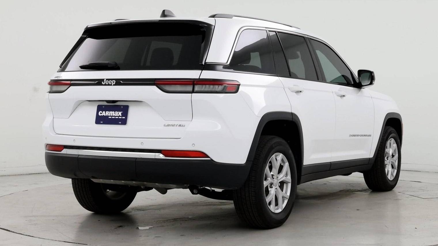 JEEP GRAND CHEROKEE 2023 1C4RJGBG2PC587382 image